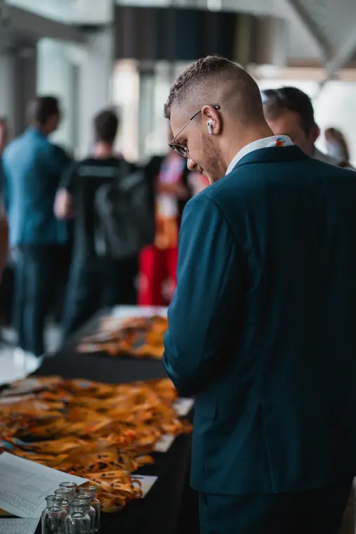 Příchod účastníků a výdej jmenovek